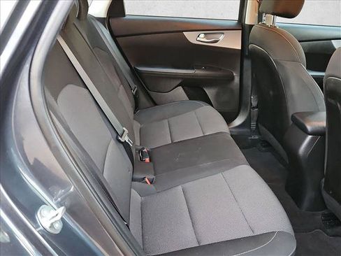 Used 2023 Kia Forte LXS FWD image 17