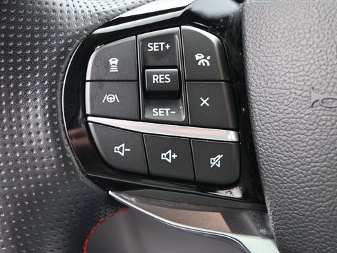 Used 2022 Ford Explorer ST-Line RWD image 12