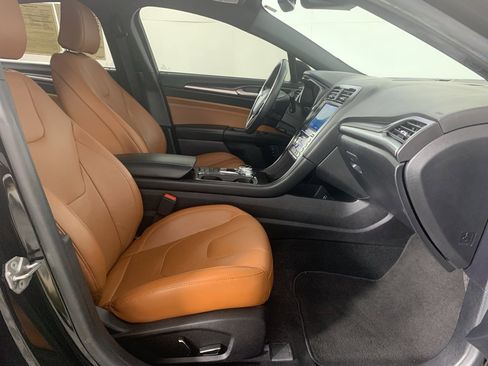 Used 2020 Ford Fusion Energi Titanium image 42
