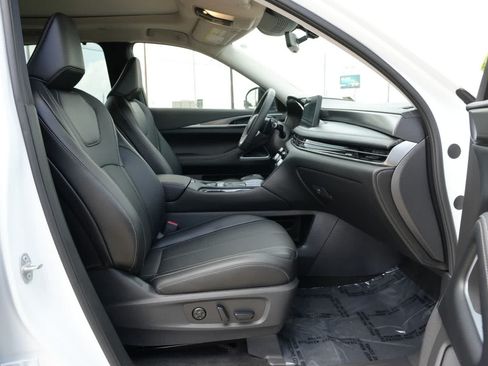 Used 2026 INFINITI QX60 Luxe w/ Cargo Package AWD/4WD image 22