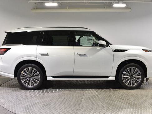New 2026 INFINITI QX80 Luxe w/ Cargo Package image 7