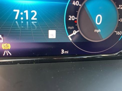 Certified 2025 Volkswagen Atlas Cross Sport SEL R-Line image 32