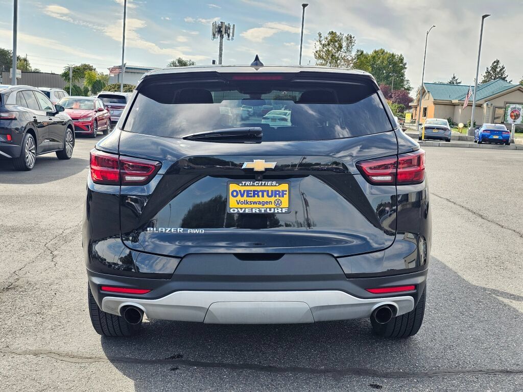 Used 2025 Chevrolet Blazer LT AWD/4WD image 5