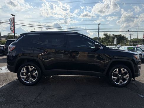Used 2019 Jeep Compass Limited AWD/4WD image 4