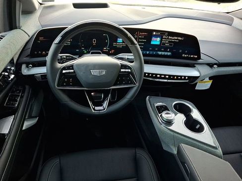 New 2026 Cadillac Optiq Luxury 2 AWD/4WD image 7