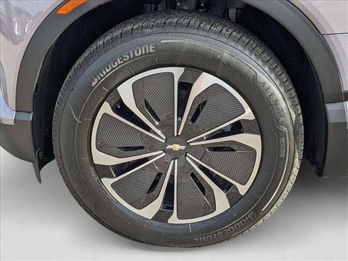 New 2025 Chevrolet Blazer EV LT image 9