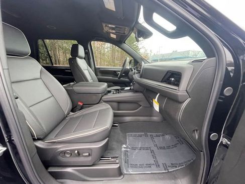 New 2025 Chevrolet Tahoe Premier w/ LPO, Illumination Package AWD/4WD image 27