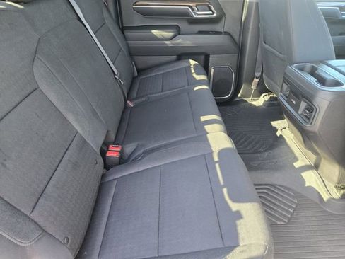 Used 2024 Chevrolet Silverado 1500 LT Trail Boss w/ Convenience Package II image 28