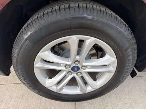Certified 2020 Ford Edge SEL w/ Convenience Package image 19