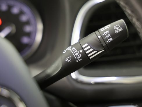 Certified 2019 Buick Enclave Premium w/ Experience Buick Package image 16