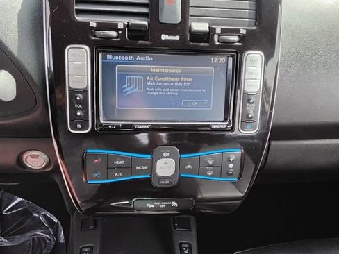 Used 2013 Nissan Leaf SL w/ Premium Pkg image 12