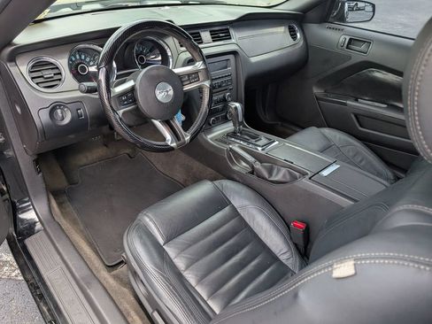 Used 2014 Ford Mustang Coupe RWD image 10