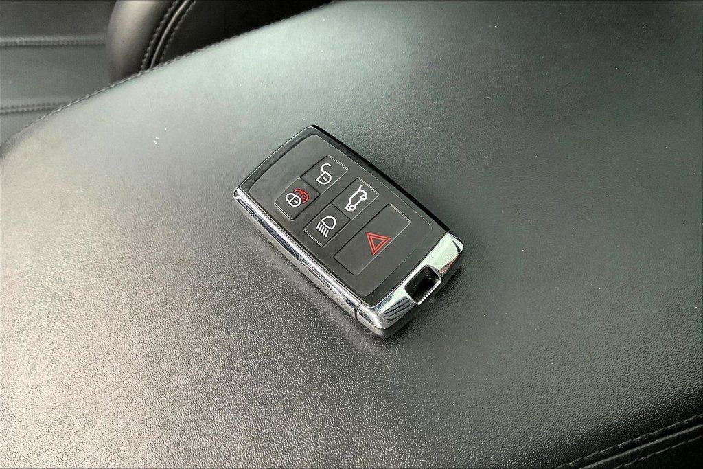 Used 2019 Land Rover Range Rover Sport HSE AWD/4WD image 33