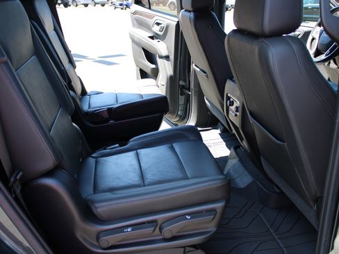 Used 2021 Chevrolet Tahoe Z71 image 13