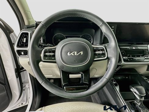 Certified 2023 Kia Sorento S image 11
