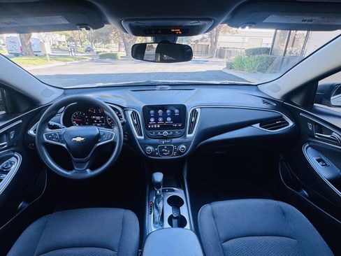 Used 2022 Chevrolet Malibu LS image 16
