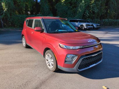 Used 2022 Kia Soul LX