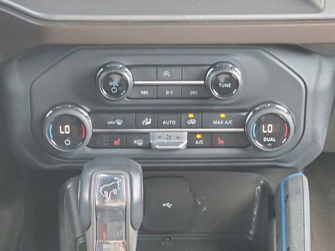 Used 2023 Ford Bronco Outer Banks image 24