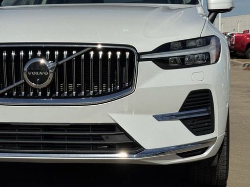 Used 2023 Volvo XC60 T8 Ultimate w/ Climate Package image 10