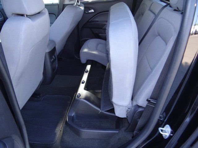 Used 2016 Chevrolet Colorado LT w/ LT Convenience Package RWD image 21