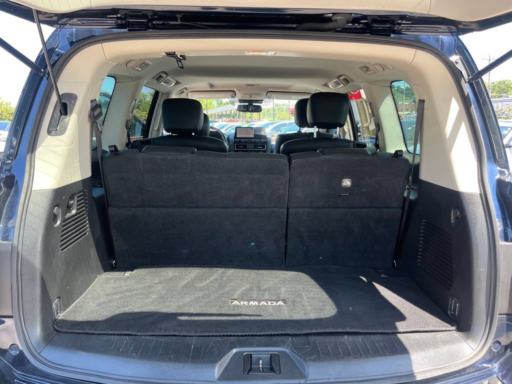 Used 2023 Nissan Armada SL w/ Captain's Chairs Package AWD/4WD image 22