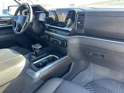 Used 2024 Chevrolet Silverado 1500 LT Trail Boss w/ Protection Package image 16