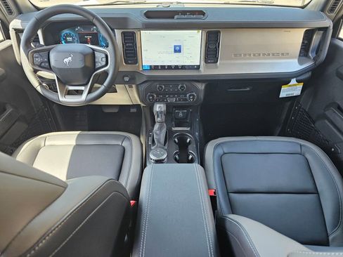 New 2026 Ford Bronco Outer Banks AWD/4WD image 13