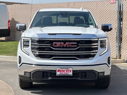 New 2026 GMC Sierra 1500 SLT w/ SLT Premium Package RWD image 9