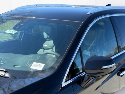 New 2026 Cadillac XT5 Luxury image 9