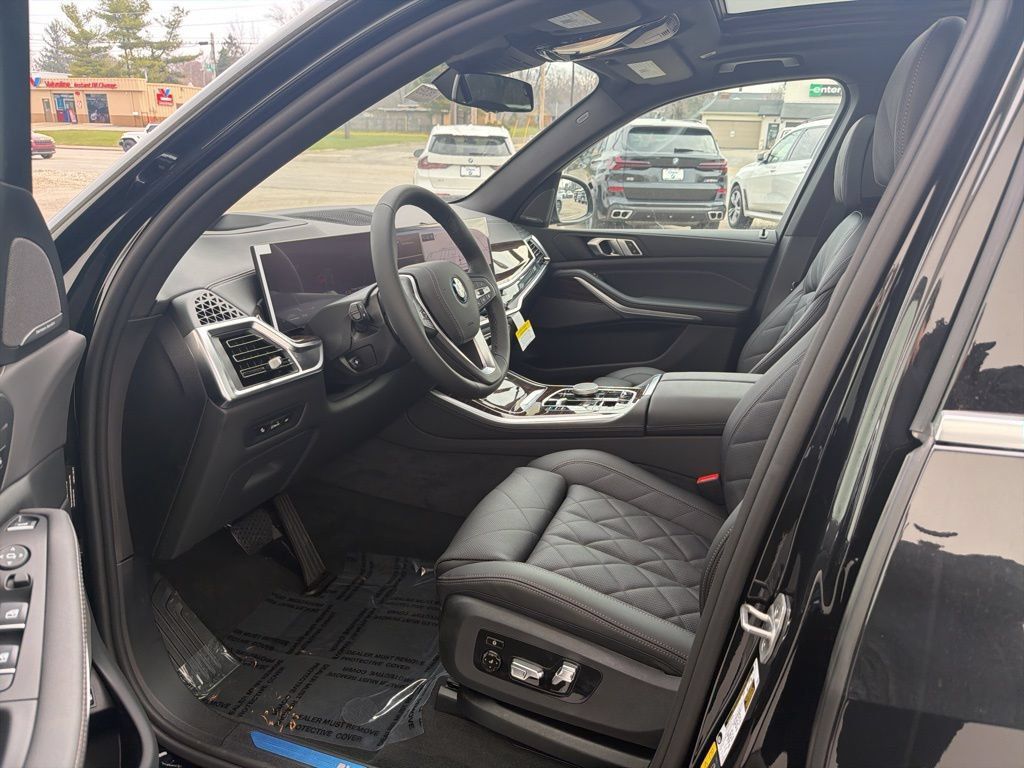 New 2026 BMW X5 xDrive50e w/ Climate Comfort Package AWD/4WD image 38