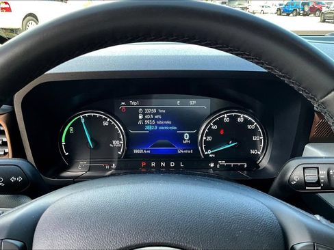 Used 2024 Ford Maverick Lariat FWD image 16