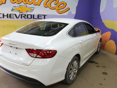 Used 2016 Chrysler 200 LX FWD image 8