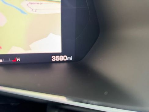 Used 2025 GMC Canyon Elevation image 25