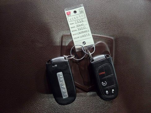 Used 2015 RAM 3500 Laramie image 49