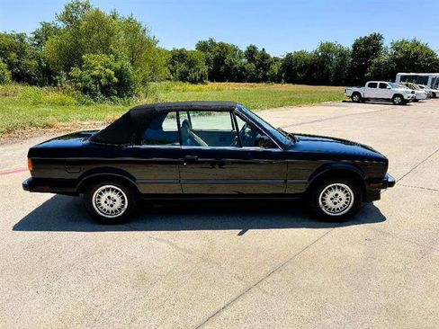 Used 1991 BMW 325i Convertible RWD image 5