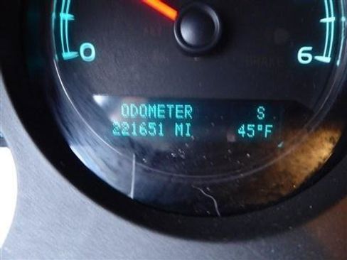 Used 2011 GMC Yukon Denali image 12