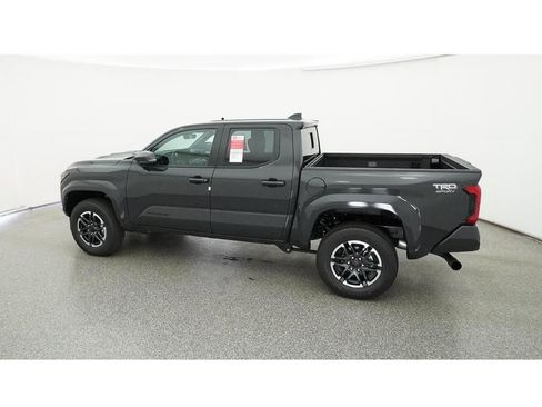 Used 2024 Toyota Tacoma TRD Sport image 5