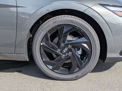 New 2026 Hyundai Elantra SEL Sport image 7