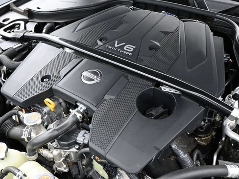 Used 2024 Nissan Z NISMO w/ Floor Mat Package RWD image 27