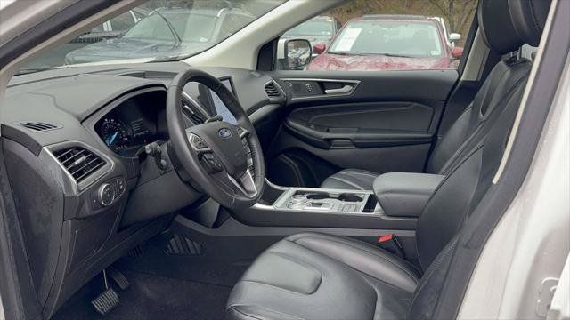 Used 2022 Ford Edge Titanium AWD/4WD image 31