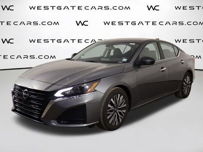 Used 2025 Nissan Altima 2.5 SV
