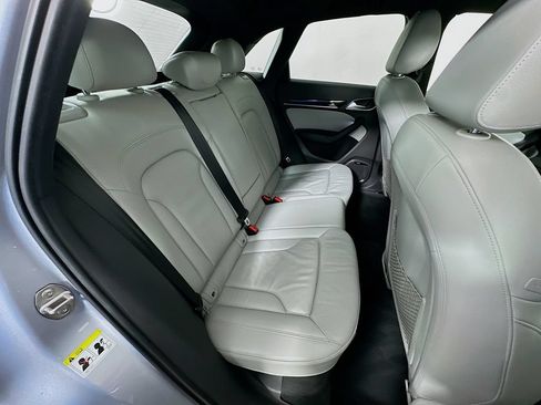 Used 2015 Audi Q3 2.0T Prestige w/ Prestige Package AWD/4WD image 28