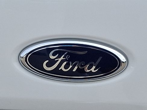 Used 2025 Ford Transit 250 Low Roof w/ Exterior Upgrade Package RWD image 28