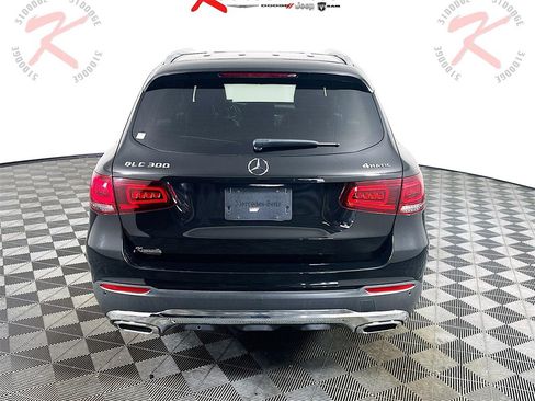 Used 2021 Mercedes-Benz GLC 300 GLC 300 w/ Premium Package image 6