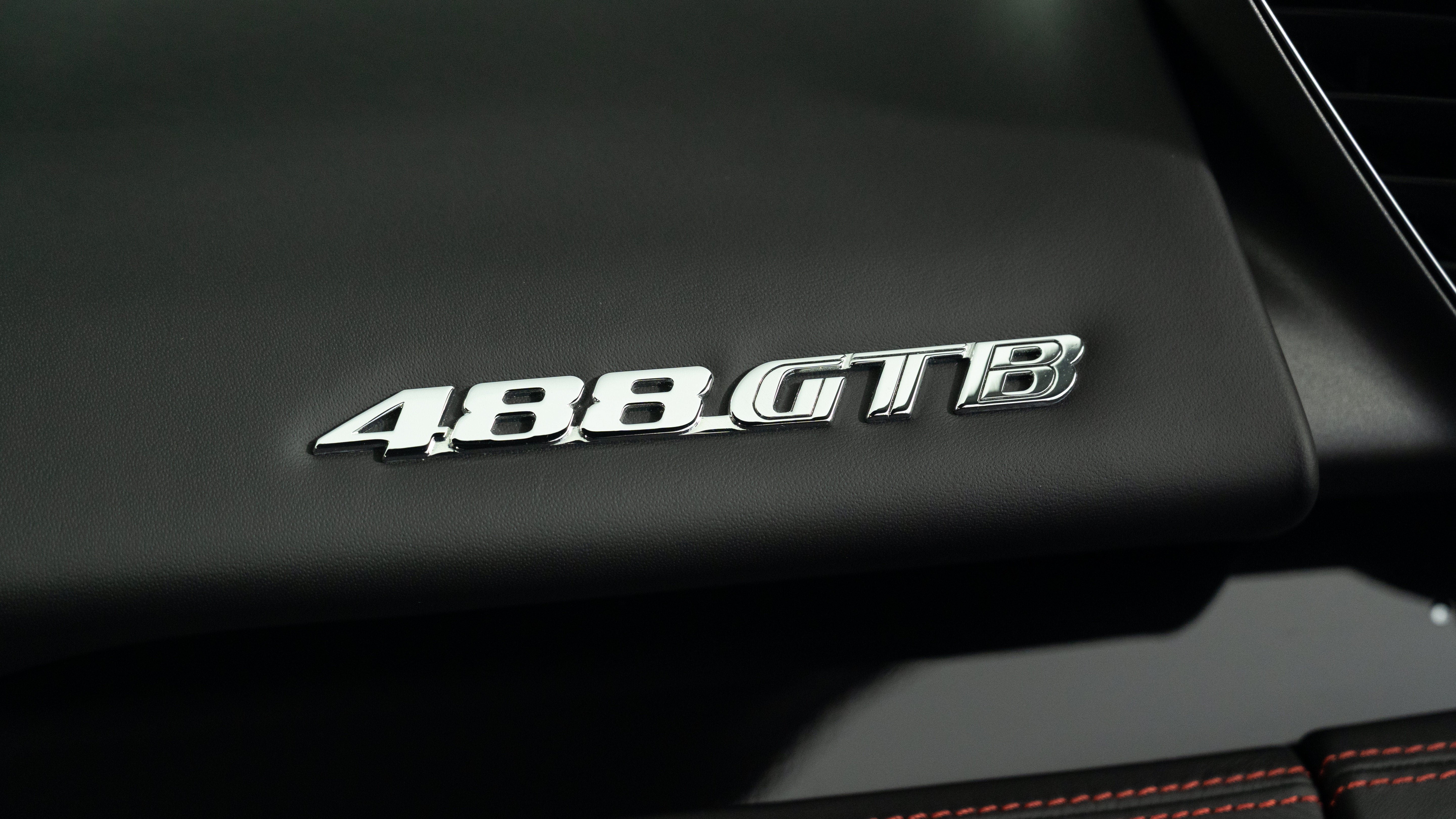 Certified 2018 Ferrari 488 GTB RWD image 37