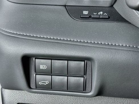 New 2026 Toyota Highlander XLE AWD/4WD image 14