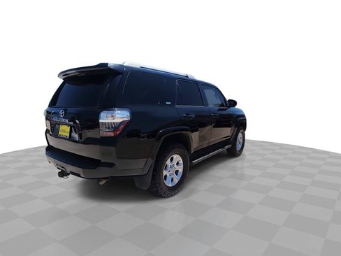 Used 2015 Toyota 4Runner SR5 RWD image 8