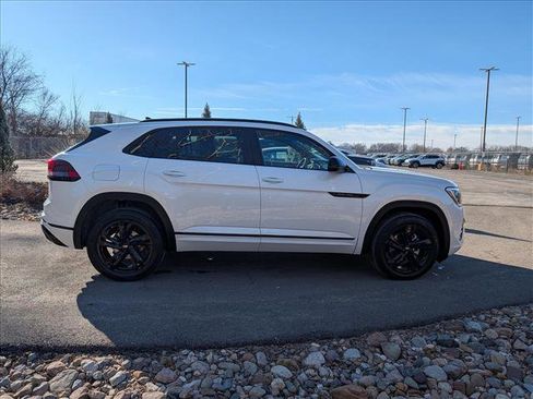 Certified 2025 Volkswagen Atlas Cross Sport SEL R-Line image 6