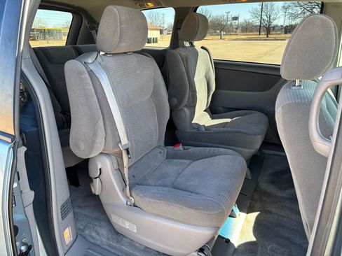 Used 2006 Toyota Sienna LE image 9
