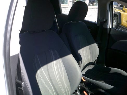 Used 2016 Chevrolet Sonic LT FWD image 9